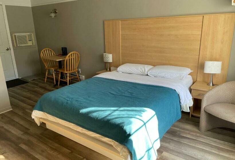 이코노미 룸, Motel Au P Tit Sapin