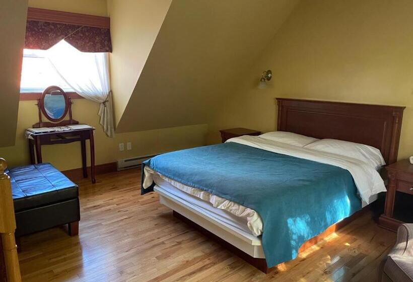 디럭스 스위트, Motel Au P Tit Sapin