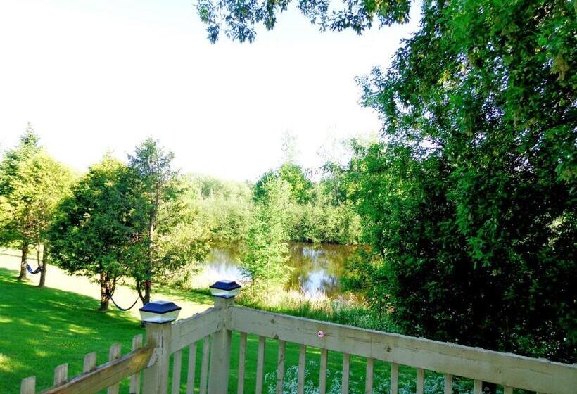 디럭스 스튜디오, Motel Des Deux Lacs