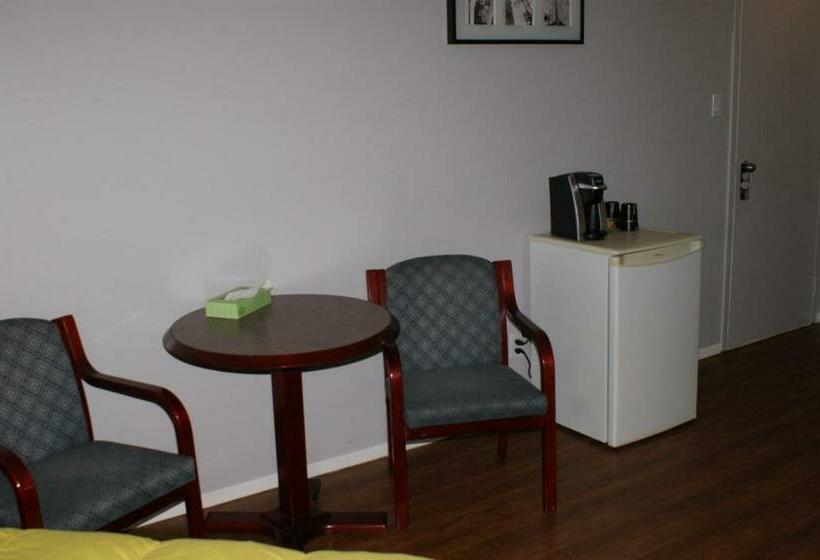 غرفه قياسيه سريرين مزدوجين, Motel Le Victo