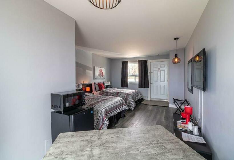 غرفة قياسية رباعية, Motel Rimouski