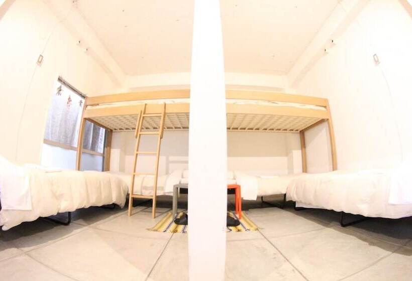 ファミリールーム, Route  Cafe And Petit Hostel