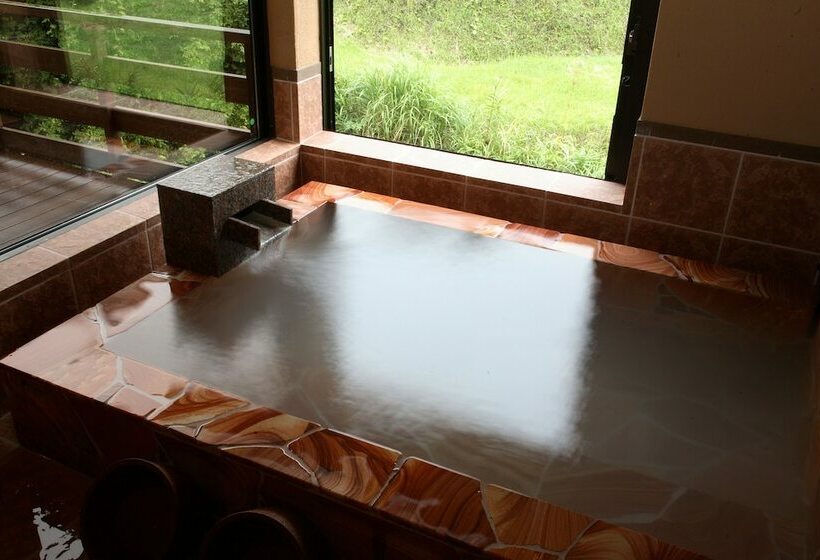 חדר סטנדרט, Satonoyu Waraku 13 Years Or Older