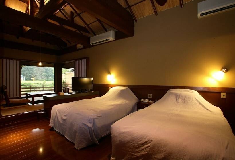 חדר סטנדרט, Satonoyu Waraku 13 Years Or Older