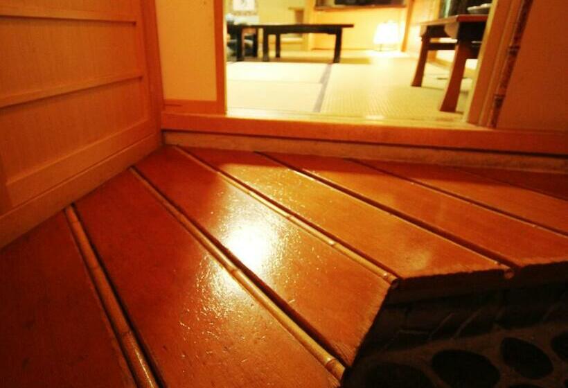 Standardrum, Momoyama