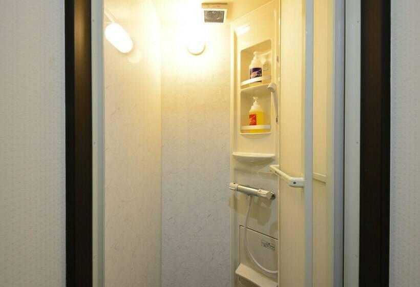 공동 객실, Sakura  Hostel