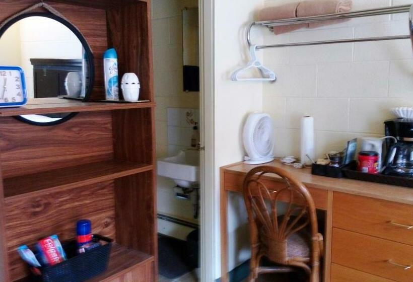 غرفة قياسية, Southview Motel