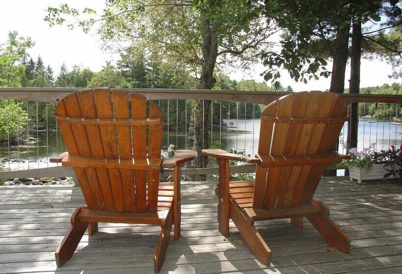 Люкс Повышенной Комфортности, Sunny Rock Bed & Breakfast