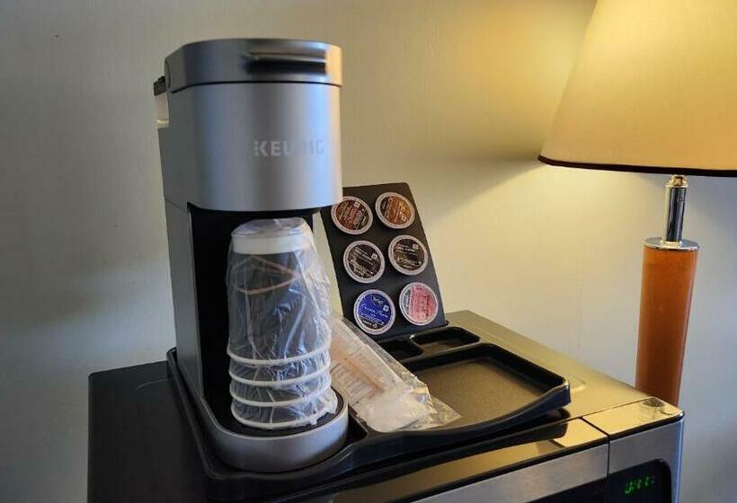 Pokój Executive Łóżko King Size, The Cedars Inn Hotel & Convention Centre