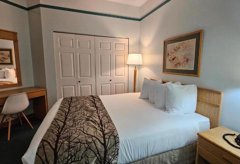 Suite, The Cedars Inn Hotel & Convention Centre