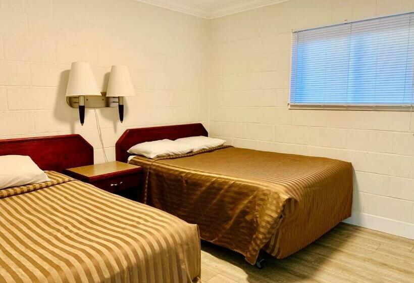 סוויטת 2 חדרי שינה, Traveler's Motel Penticton