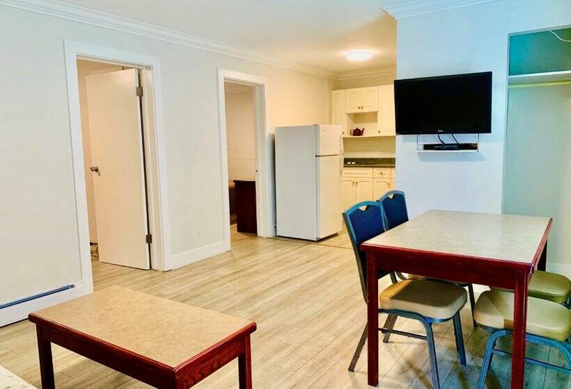 סוויטת 2 חדרי שינה, Traveler's Motel Penticton