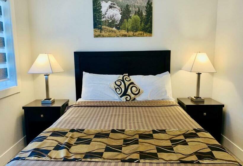 סוויטת 2 חדרי שינה, Traveler's Motel Penticton