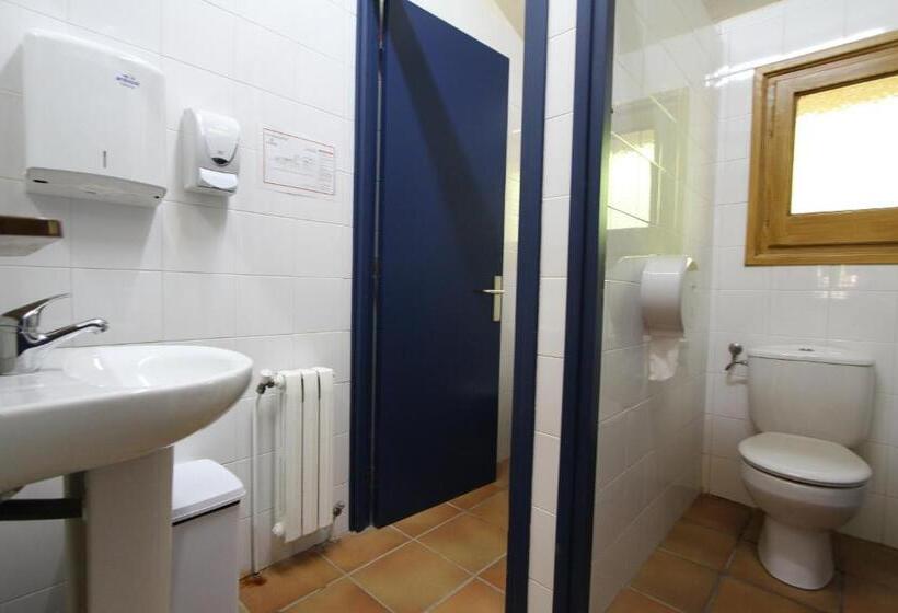 스탠다드 4인용 룸 공용 욕실, Alberg Roques Blanques