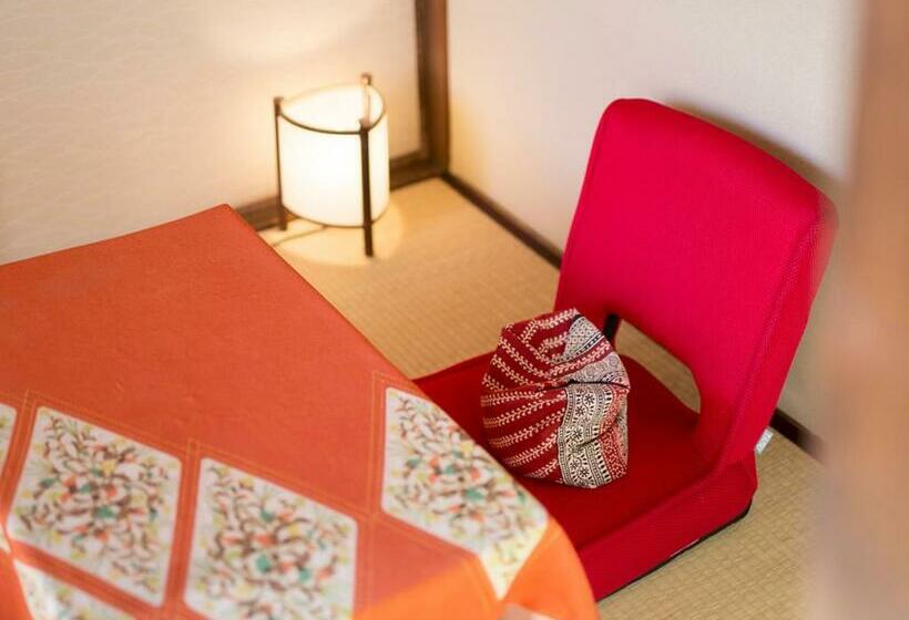 스탠다드 룸 공동 욕실, Guest House Pongyi