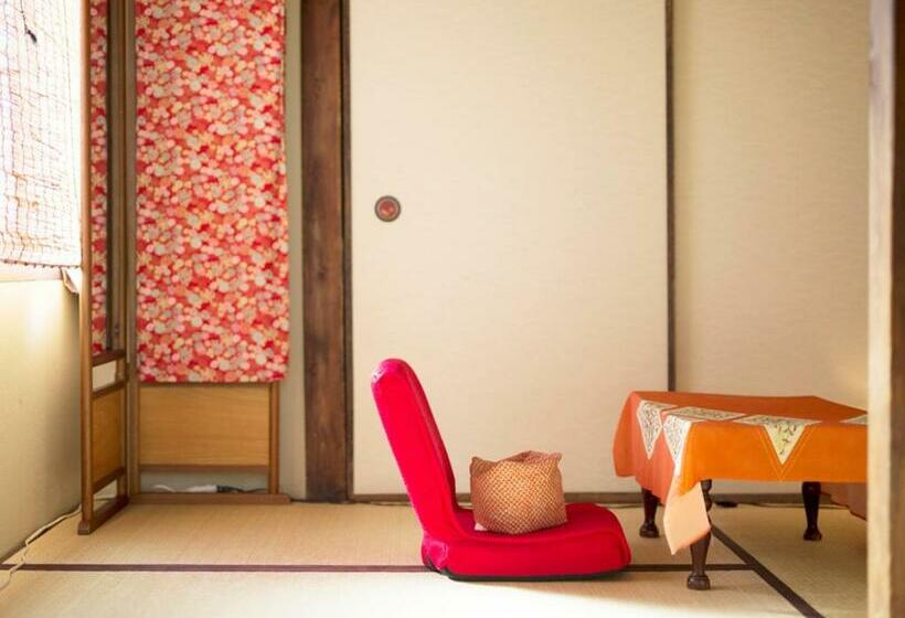 스탠다드 룸 공동 욕실, Guest House Pongyi