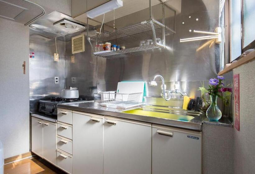 스탠다드 룸 공동 욕실, Guest House Pongyi