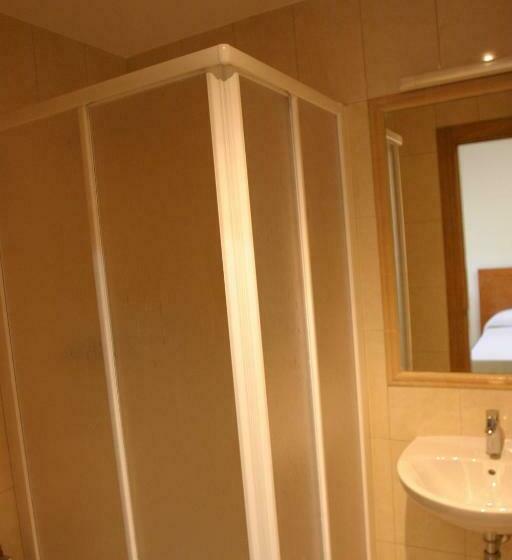 מיטה בחדר משותף, Albergue La Encina