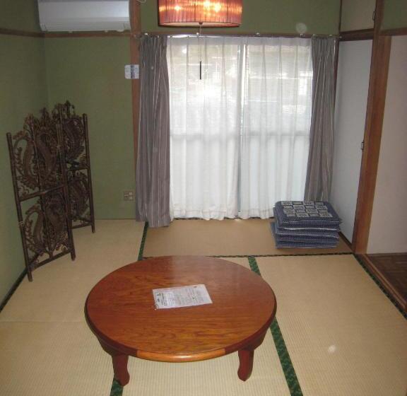 クラシックルーム, Nagasaki Kagamiya