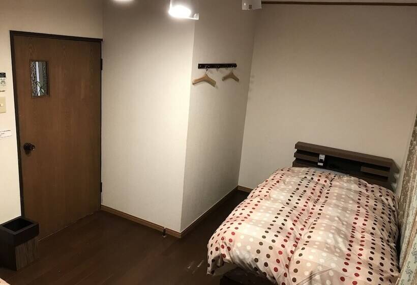 スタンダードルーム, Nagasaki Kagamiya