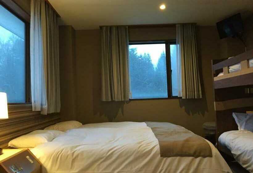 ファミリールーム, Hakuba Landmark Iwatake Lodge