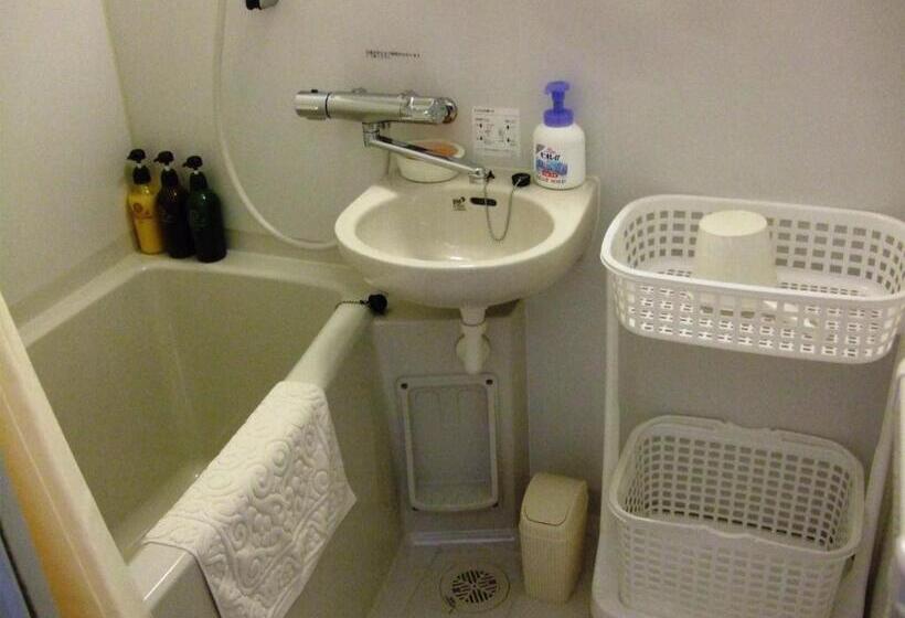 스탠다드 트리플 룸, Hiroshima Saijo Youth Hostel