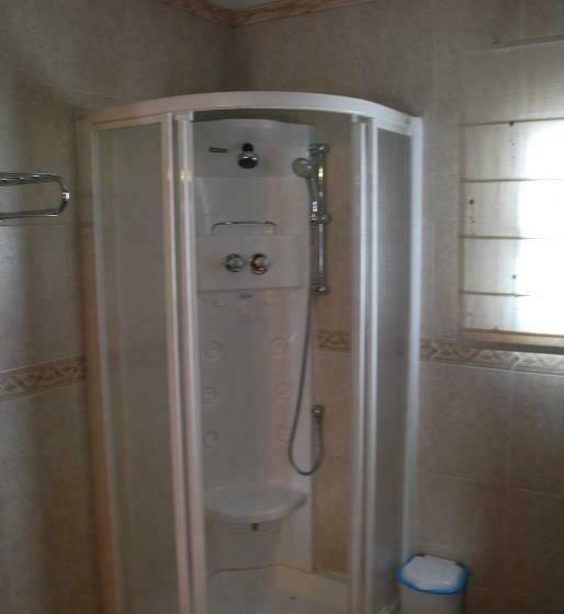 جناح, Alojamiento Rural Los Delfines