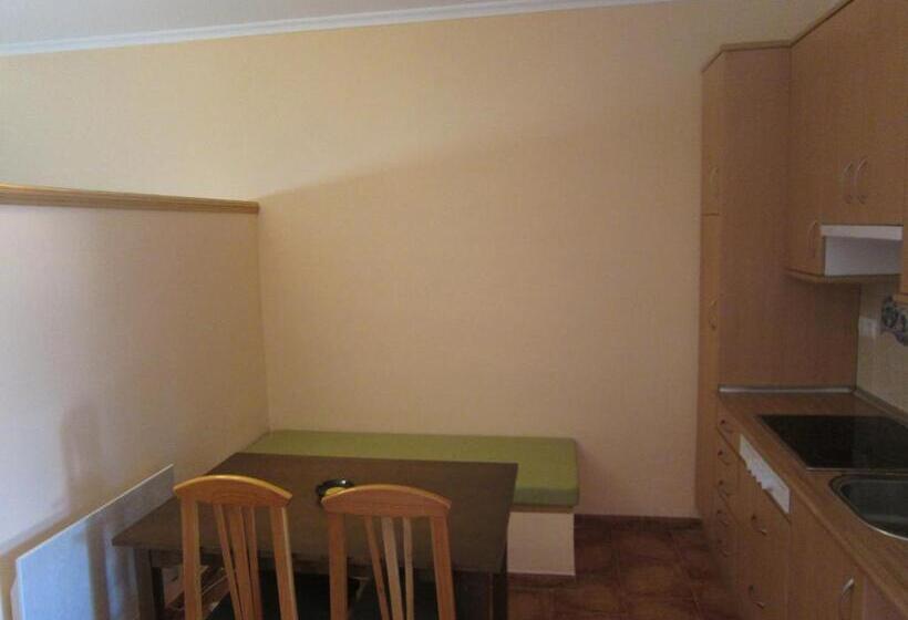 إستوديو قياسى, Alojamiento Rural Los Delfines