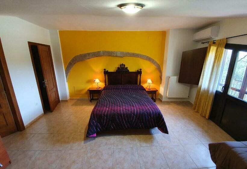 Quarto Familiar, Can Bastons