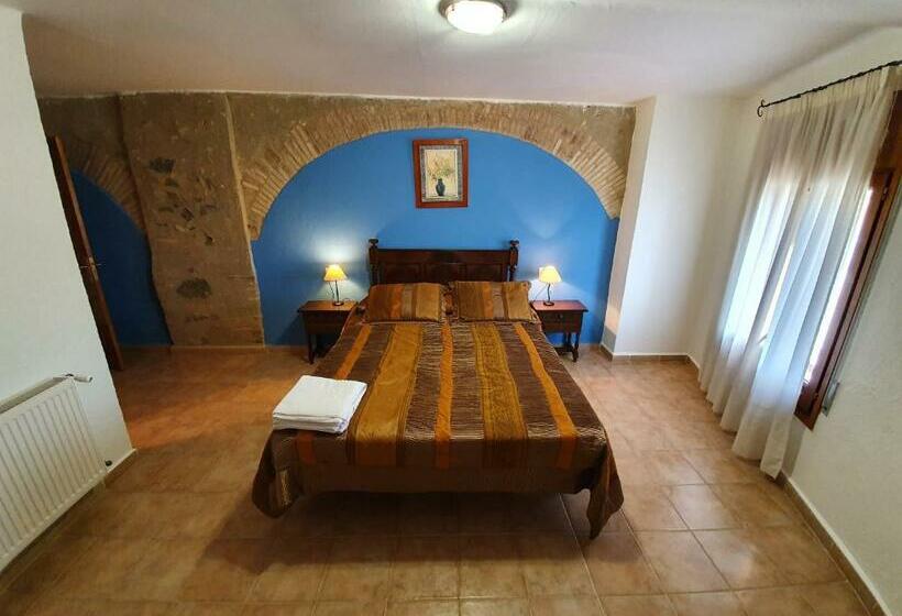 Quarto Basic, Can Bastons