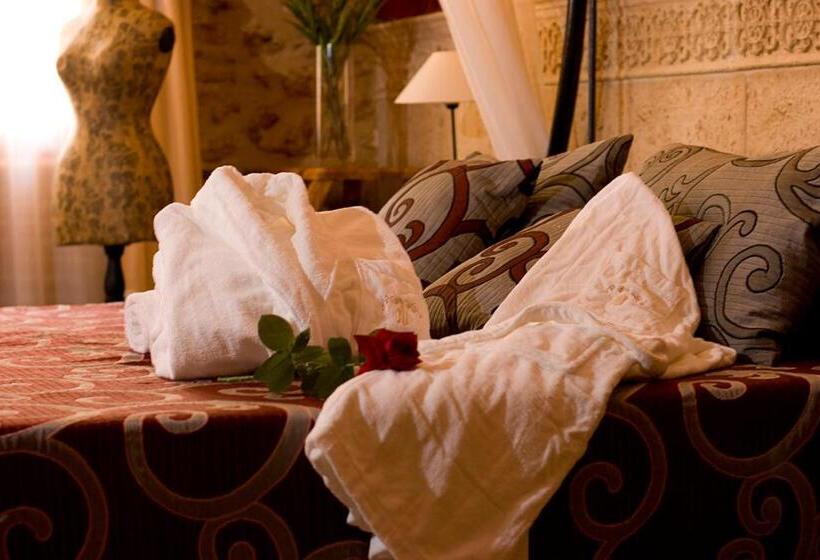 Полулюкс, Casa Babel