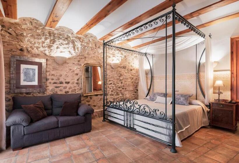 Полулюкс, Casa Babel