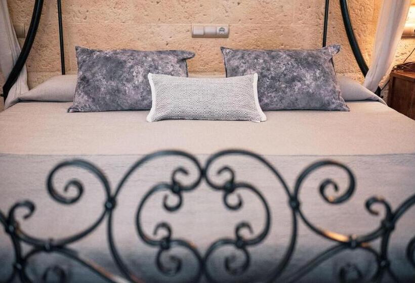 Полулюкс, Casa Babel