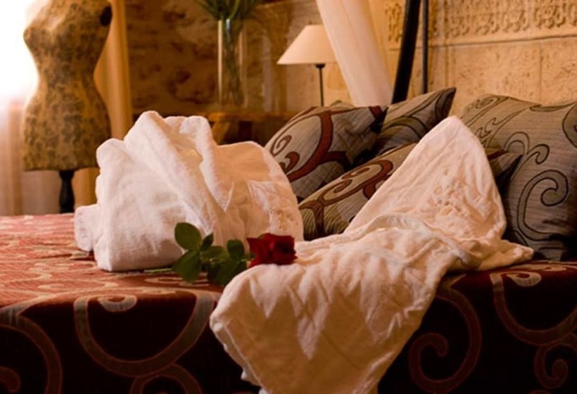 Полулюкс, Casa Babel