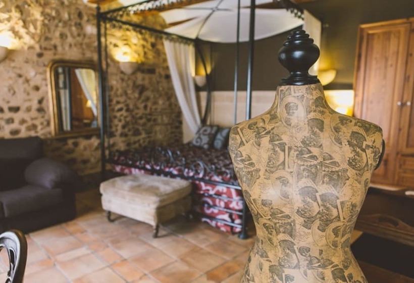 Полулюкс, Casa Babel