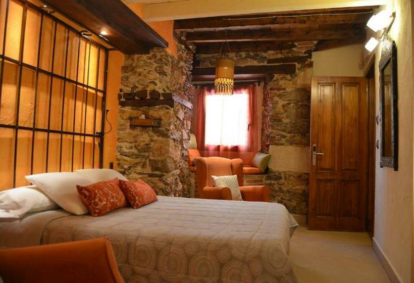 スタンダードルーム, La Beltraneja