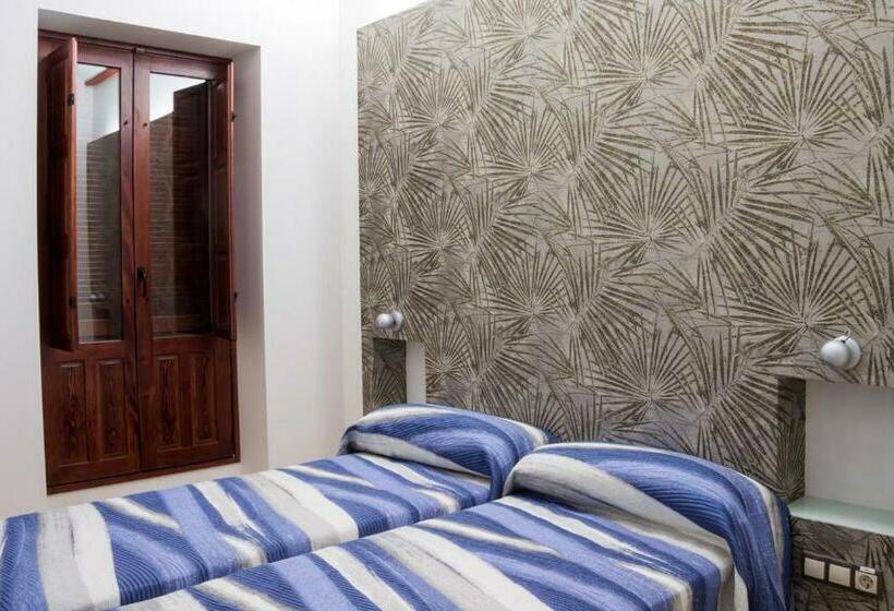 スタンダードルーム, Restaurante Casa Blava Alzira