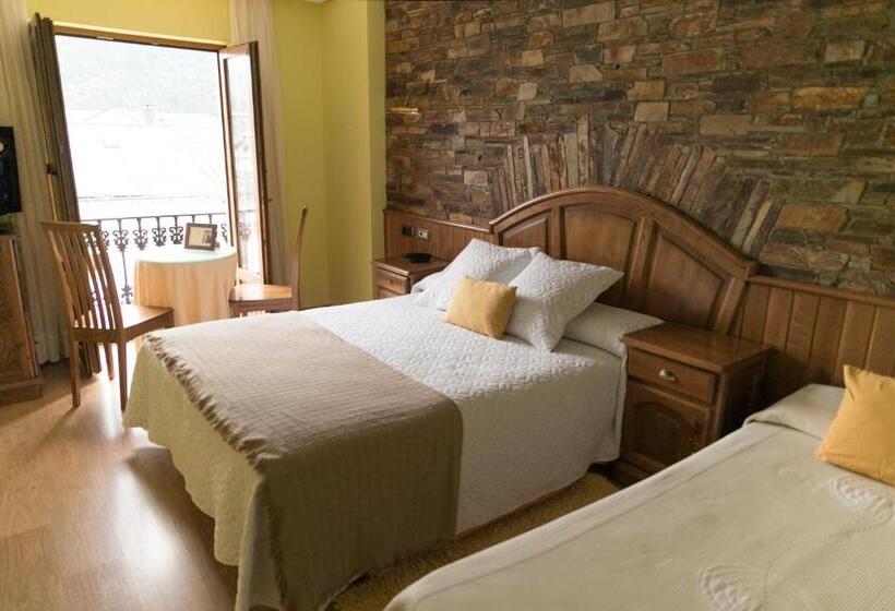 غرفة قياسية ثلاثية, Rural Casa Paulino