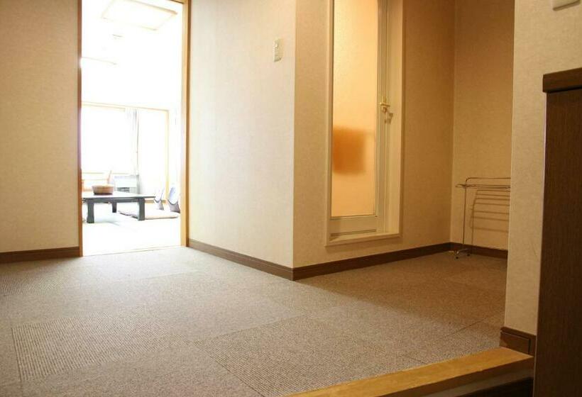 غرفة عائلية, Yuzawa Yuzawa Denkiya