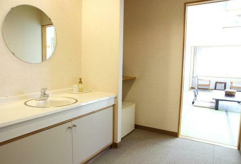 غرفة عائلية, Yuzawa Yuzawa Denkiya