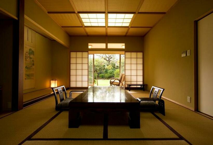 غرفة قياسية, Hanare Kitaoka