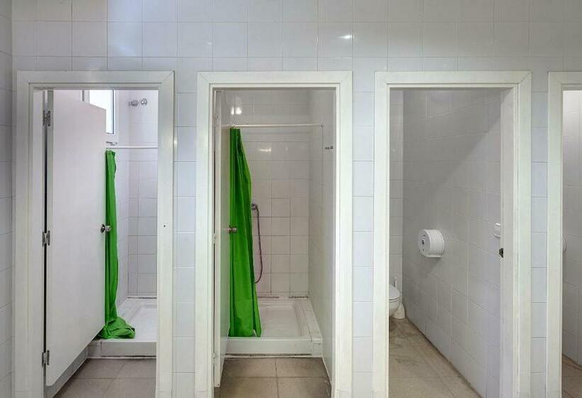 חדר משפחתי, Alberg Montsec Mur