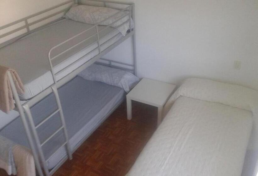 Трехместный Номер Стандарт Совместная Ванная, Casa Do Marabillas Hostel