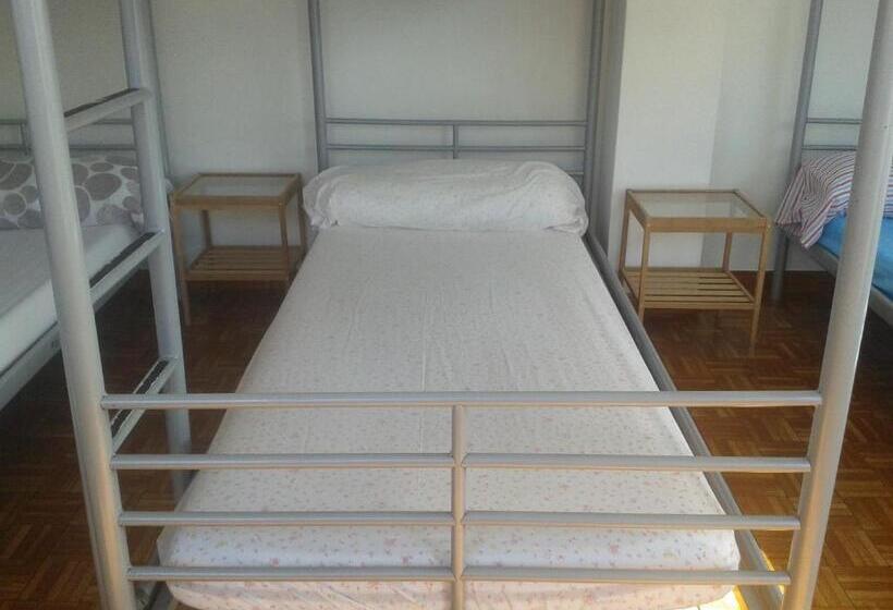 Familienzimmer Geteiltes Bad, Casa Do Marabillas Hostel