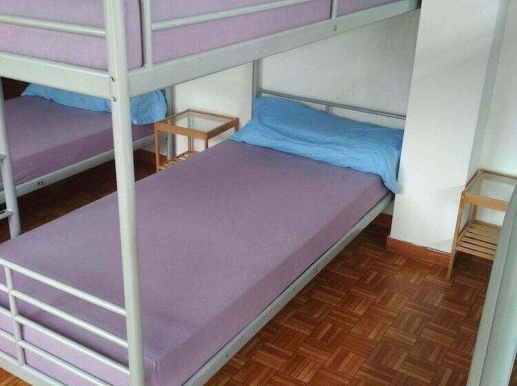 Семейный Номер Совместный Санузел, Casa Do Marabillas Hostel