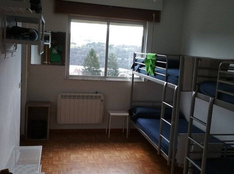 4-Bett-Standardzimmer Geteiltes Bad, Casa Do Marabillas Hostel