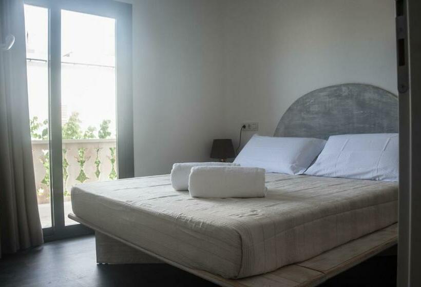 Номер Стандарт с Террасой, Hostal Bon Sol