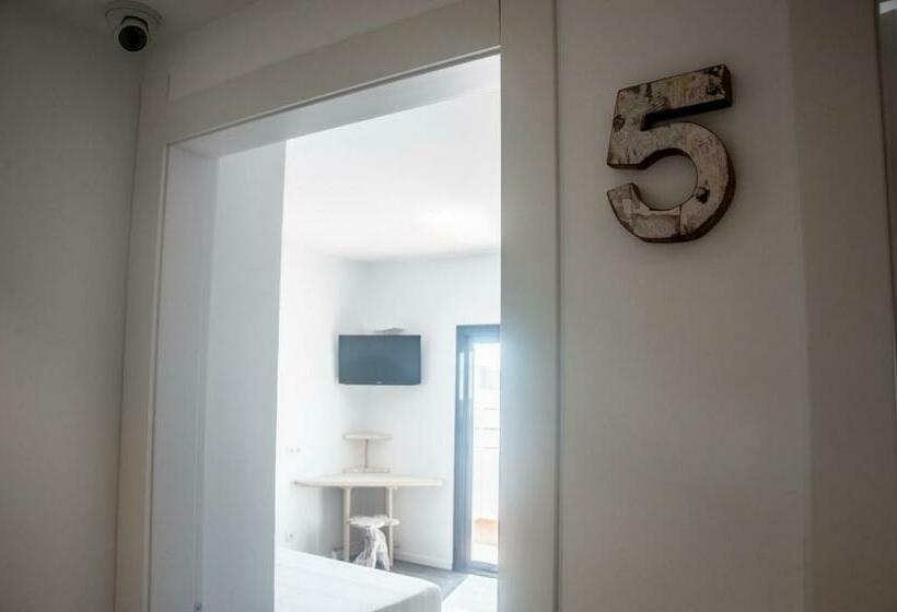 Номер Стандарт с Террасой, Hostal Bon Sol