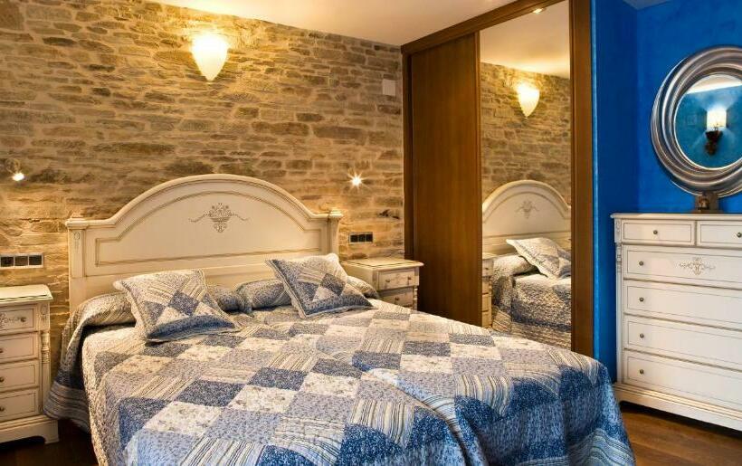 スタンダードルーム, Hostal Raices