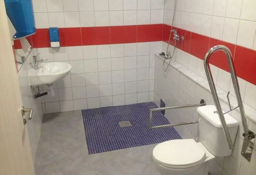 Vuode Makuusalissa, Albergue @ Muxia